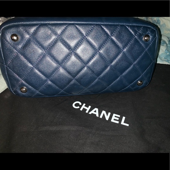 Chanel - Picture 6 of 9